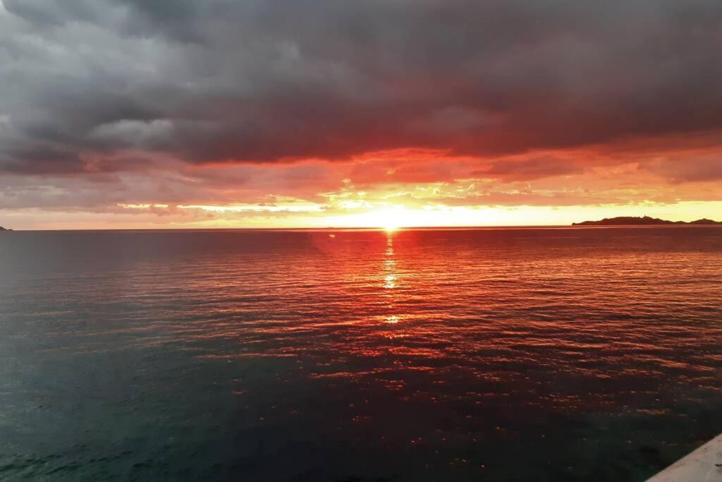Suite Sur La Mer Marseille Corniche Esterno foto